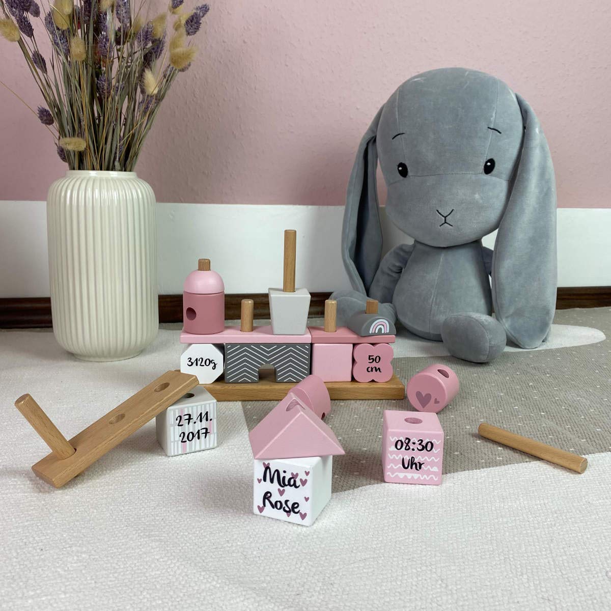 Steckspiel Haus rosa I Personalisierbares Geschenk zur Geburt Mädchen I Personalisierte Geschenke Baby I Motorikspielzeug bedruckt mit Name & Geburtsdaten