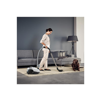 AEG VX6-2-IW-5 Staubsauger mit Beutel / 360° drehbare Räder / Zusatzdüsen und Staubbeutel / für Hart- und Teppichböden / 800 Watt / 9 m Aktionsradius / Ergo-Handgriff / neue technische Version / weiß