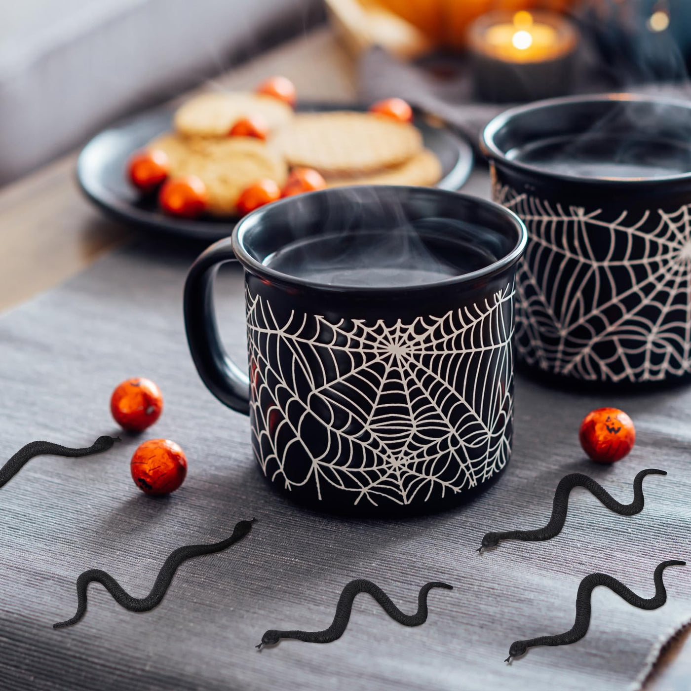 100Stücke Realistische Kunststoff Schlangen Deko: Kleine Schlange Halloween Horror Deko Tischdeko Streiche Spielen Scherzartikel für Motto Spukhaus Party(Geeignet für Personen ab 14 Jahren)