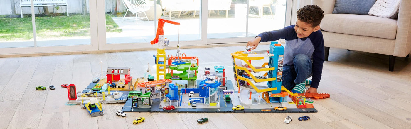 Matchbox Spielzeugauto-Set, Flughafen-Set mit Die-Cast-Audi im Maßstab 1:64, 1 Flugzeug aus Kunststoff, Abhebe- und Lande-Feature, Lagerhalle, Abhebe-Abenteuer-Set, JBW37