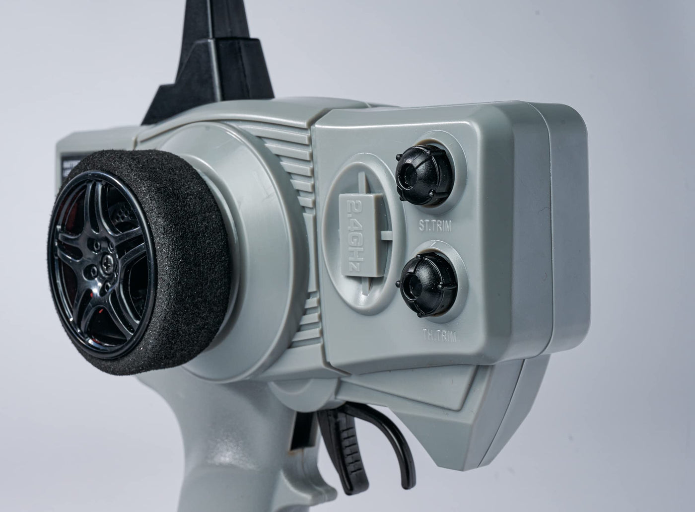 Carson 500500105 Reflex Wheel X1 2.4G grau - KIT kompatibel, Modellbau, Zubehör, Empfänger, RC Funke, 2 4 GHz Fernsteuerung