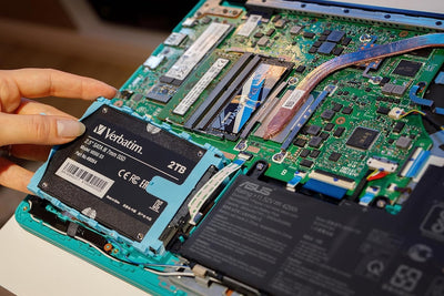 Verbatim Vi550 S3 SSD, internes SSD-Laufwerk mit 2 TB Datenspeicher, Solid State Drive mit 2,5'' SATA III Schnittstelle und 3D-NAND-Technologie, schwarz