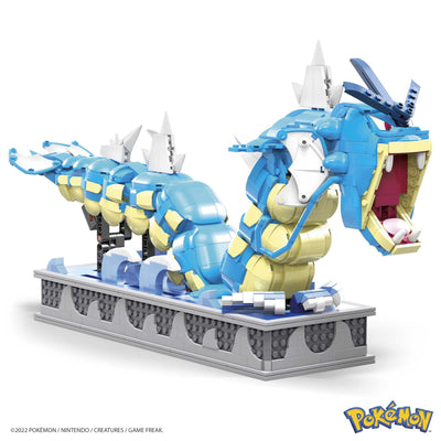 Mega Pokémon Figuren Bauset Garados, 2.186 Teile, vollständig mechanisiertes und bewegliches Bauspielzeug mit Display-Ständer, Pokémon Spielzeug, Spielzeug ab 12 Jahren, HGC24
