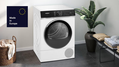 Siemens WQ45H2BECO, iQ500, Smarter Wärmepumpentrockner 9 kg, Selbstreinigender Kondensator, autoDry, speedPack, Reversierende Trommel, Nachlegefunktion, halbe Beladung, Trommelinnenbeleuchtung, Weiß