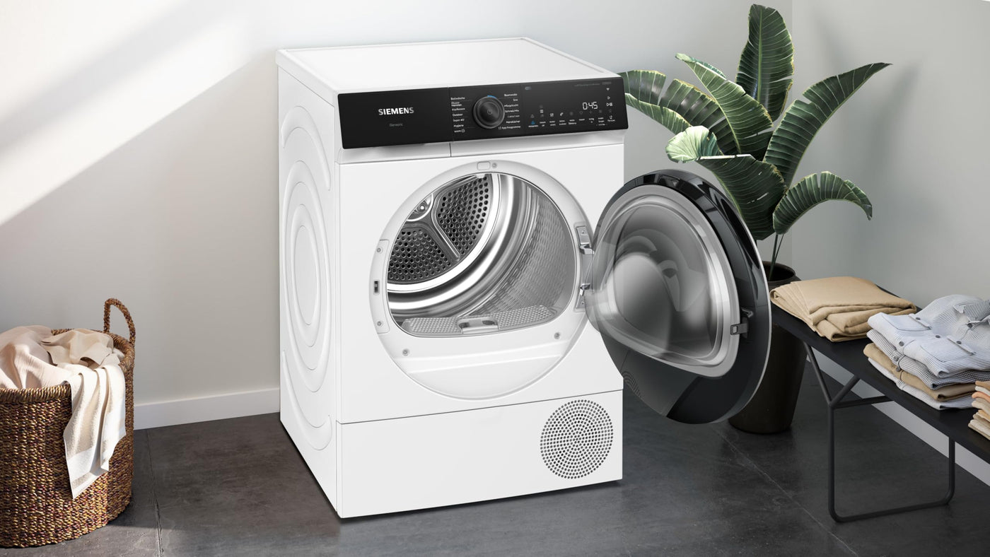 Siemens WQ45H2BECO, iQ500, Smarter Wärmepumpentrockner 9 kg, Selbstreinigender Kondensator, autoDry, speedPack, Reversierende Trommel, Nachlegefunktion, halbe Beladung, Trommelinnenbeleuchtung, Weiß