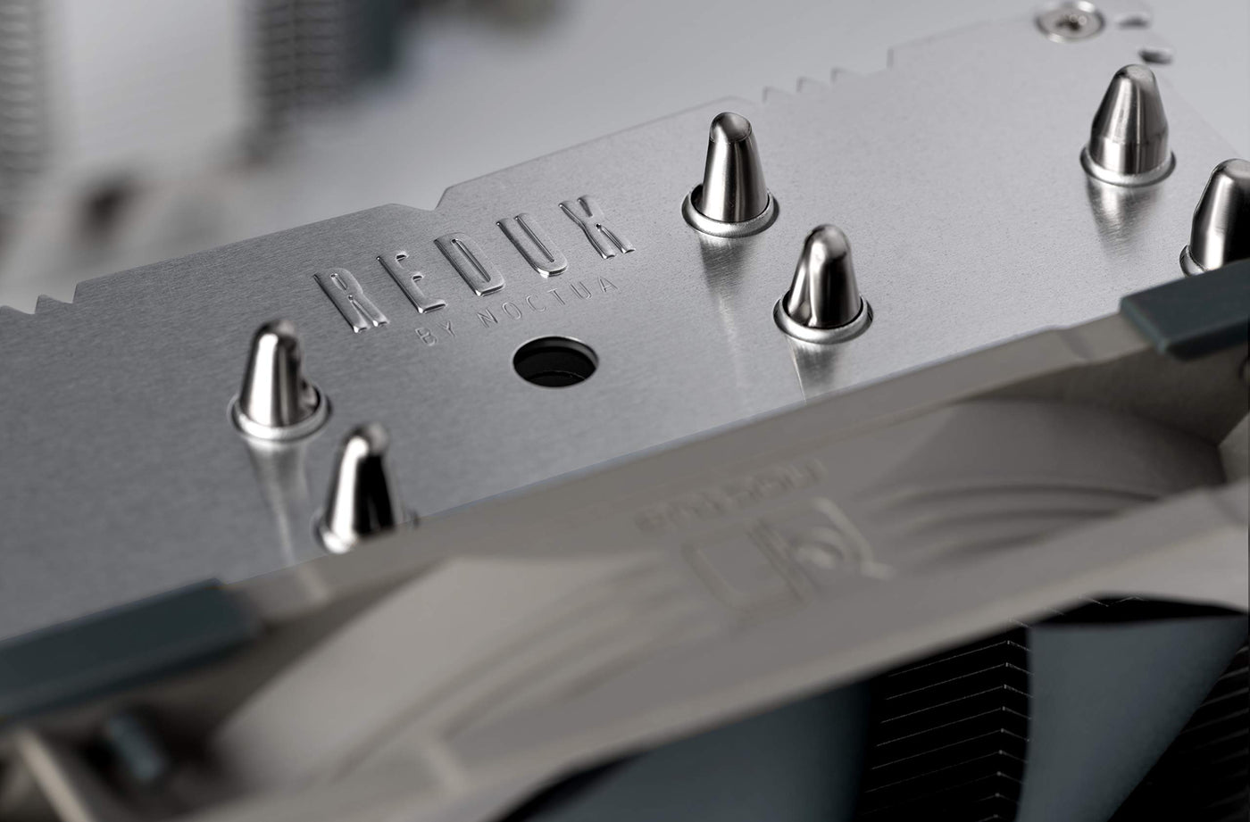 Noctua NH-U12S redux, Hochleistungs-CPU-Kühler mit NF-P12 redux-1700 PWM 120 mm Lüfter (Grau)