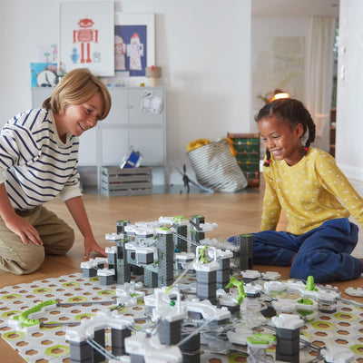 Ravensburger GraviTrax PRO Starter-Set Vertical 22426 - GraviTrax Starterset für Deine Kugelbahn - Murmelbahn und Konstruktionsspielzeug ab 8 Jahren, alleine bespielbar