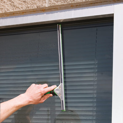 Unger ErgoTec Fensterwischer (Breite 35 cm, mit S-Schiene und grünem Wischergummi, streifenfreie Fenstereinigung) ES35G