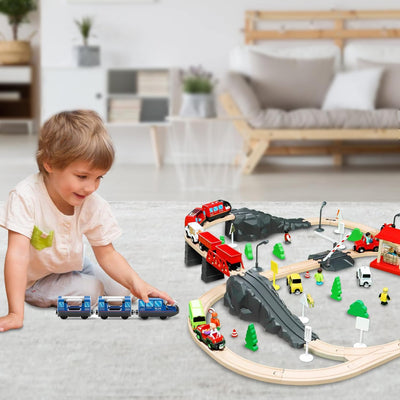 Zuoan Batteriebetriebener Zug für Holzeisenbahn-Schienenset, Spielzeug für Kleinkinder im Alter von 3 4 5 Jahren, Jungen, Kinder, Magnetkupplungen, Stadtfahrzeug mit Figuren (ohne Holz-gleise)