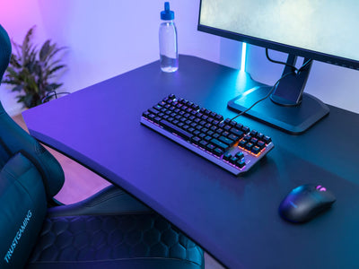 Trust Gaming GXT 834 Callaz TKL Mechanische Tastatur, Deutsches QWERTZ Layout, Outemu-Schalter, Mehrfarbige LED-Beleuchtung, 12 Media-Tasten, USB Gaming Tastatur 80% für PC, Laptop, Mac Schwarz