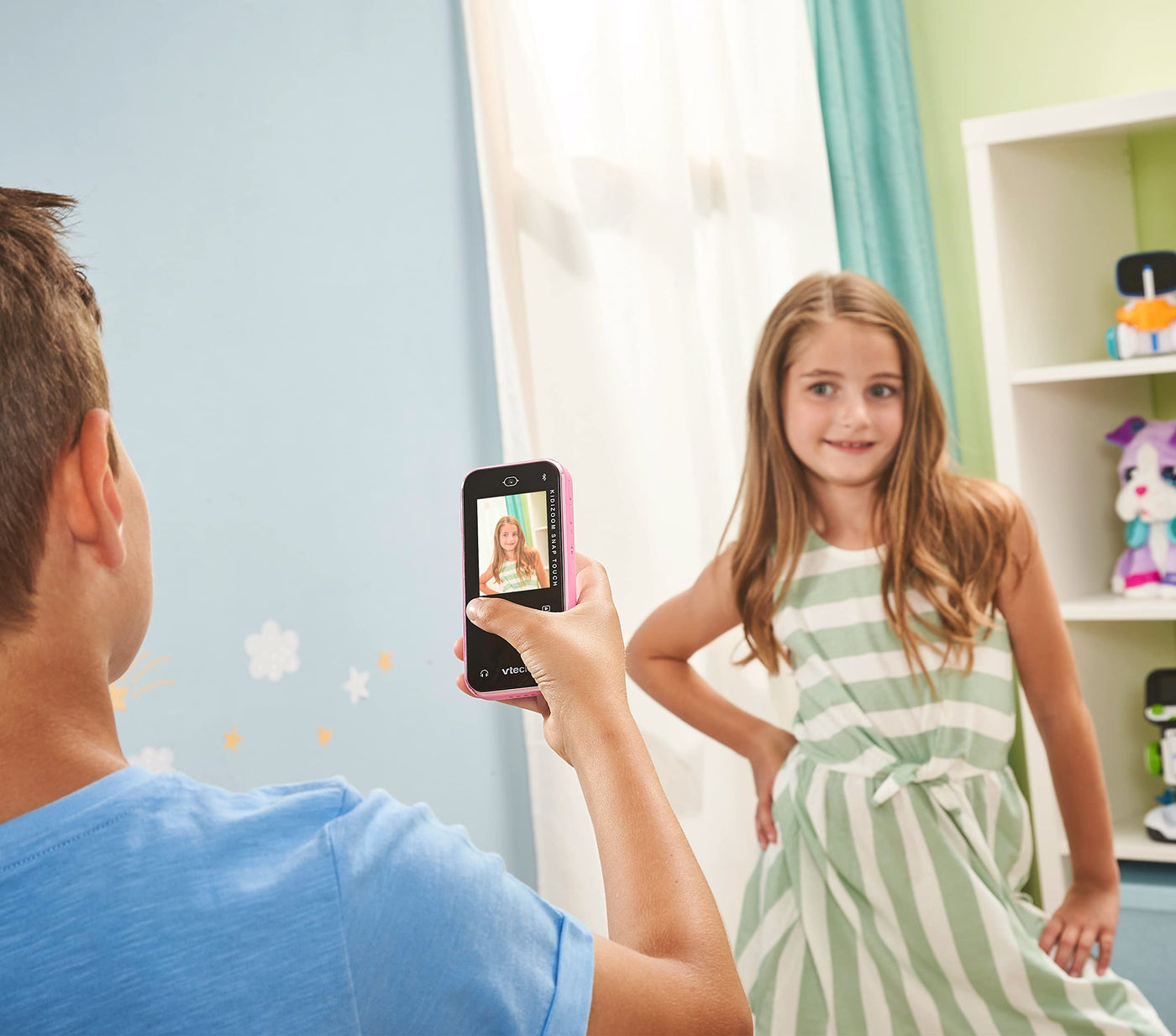 VTech KidiZoom Snap Touch pink – Kinderkamera im Smartphone-Format mit Touchscreen, Bluetooth, Selfie- und Videofunktion, Effekten und vielem mehr – Für Kinder von 6-12 Jahren