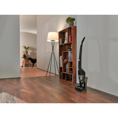 AEG Ergorapido CX7-2-45MÖ 2in1 Akku Staubsauger/50% Recyclingmaterial/beutellos/bis zu 45 min Laufzeit/freistehend/180° Drehgelenk /Bürstenreinigungsfunktion/LED-Lichter/18.5W/ 0.5L/schwarz,grün