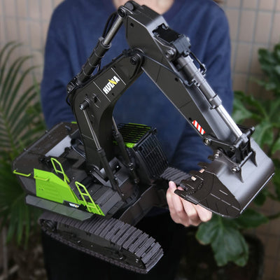 Generisch Huina 1593 Ferngesteuertes Baggerspielzeug, RC-Bagger-Sandkasten mit voll funktionsfähiger Bagger-Fernbedienung und Metallschaufel, ferngesteuert, mit Akku und Ladegerät, 2 Akkus, 3 Aufsätze