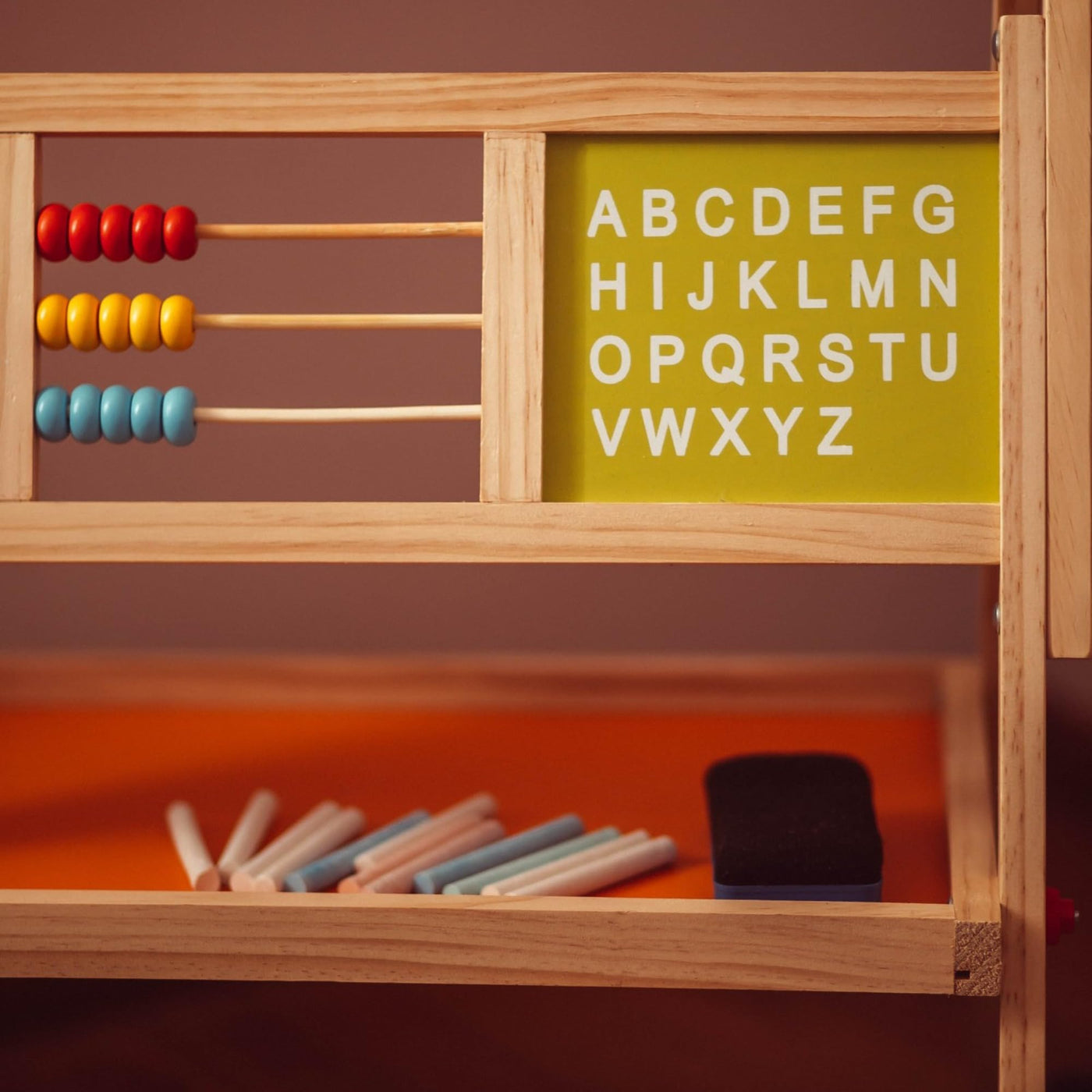 Mamabrum, Spieltafel aus Holz, doppelseitige Kindertafel Magnetisch und Kreide Kindertafel, Doppelseitiges, Zeichenbrett Kinder Tafel, Spieltafel mit Aufbewahrungsregal und Zubehör