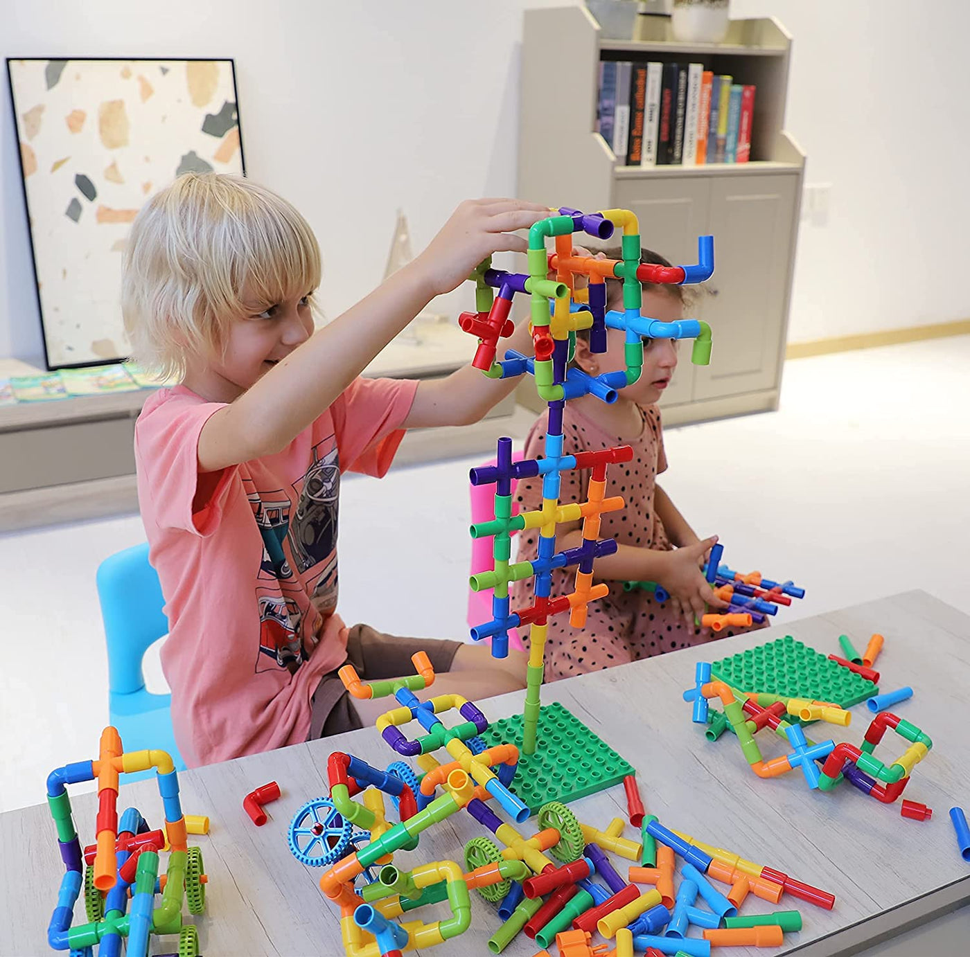 burgkidz Pipe Tube Toys, 188 Stück Klassische Bausteine Zusammenbau Steckbausteine Spielzeug mit Rädern und Grundplatte für Kinder, Geschenk für kreative Lernerziehung für Jungen und Mädchen