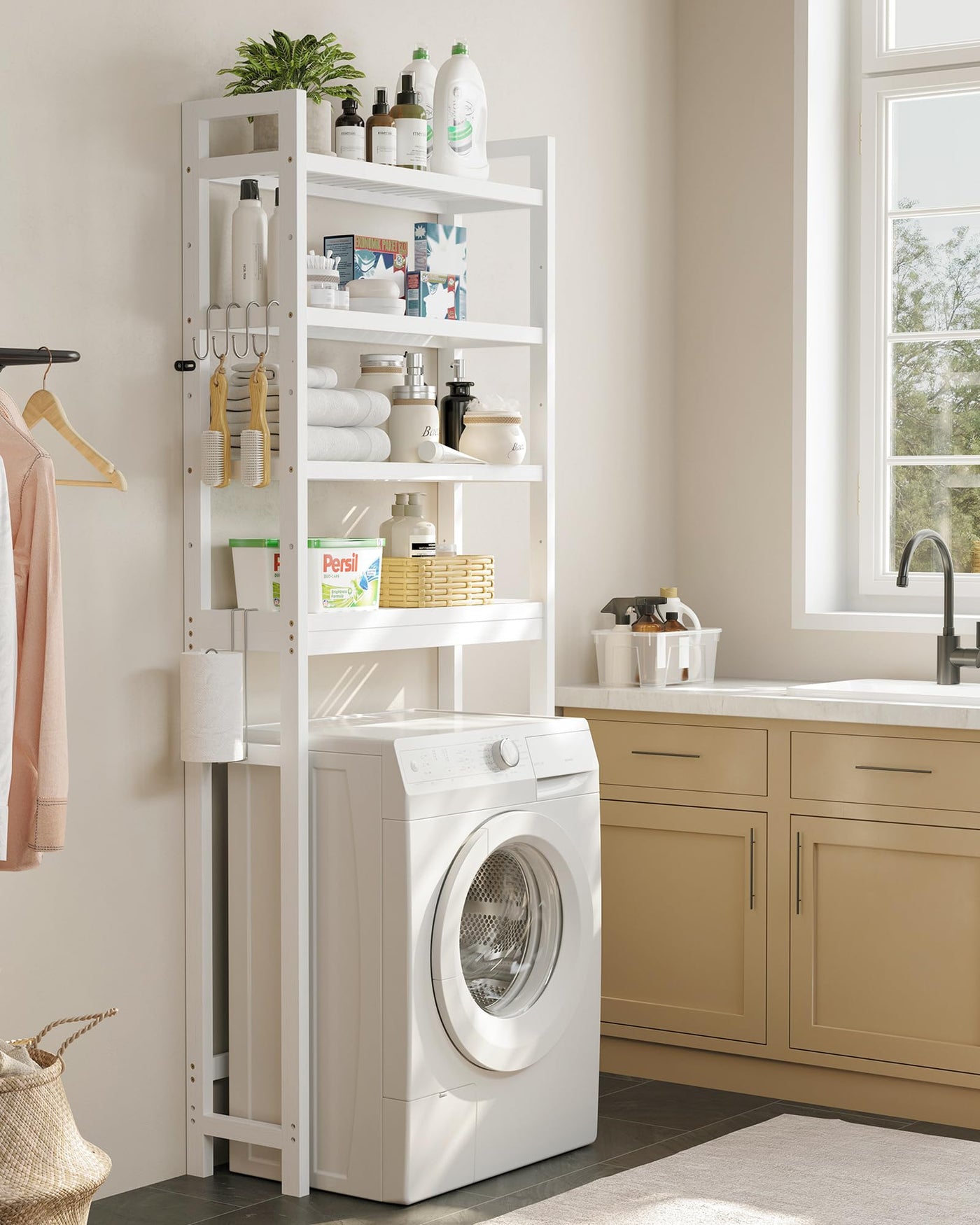 SONGMICS Toilettenregal, Badezimmerregal, 4-stöckiges Badregal, verstellbare Ablagen, platzsparend, geeignet für die meisten Toiletten, wolkenweiß BTS041W01