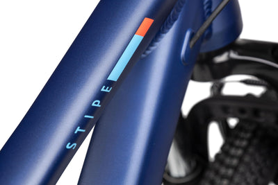 Axess Stipe 26 | Jugend-Mountainbike | MTB-Hardtail | 14-Gang Schaltung | Felgenbremsen, Farbe:Dark Blue matt/Blue red, Rahmengröße:33 cm