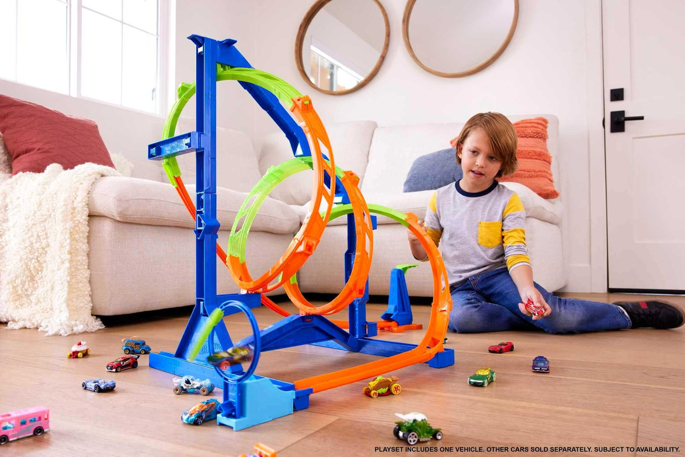 HOT WHEELS Looping-Twister Set - Trackset mit dreifachem Korkenzieher-Looping und Aufbewahrungsbox, inklusive 1 Spielzeugauto, für Kinder ab 6 Jahren, HMX41