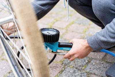 HAZET Reifenfüll-Messgerät 9041G-1 I Geeicht, ablesbar, Manometer-Messbereich: 0-10 bar, Schlauchlänge: 1000 mm, Manometer-Durchmesser: 80 mm I Reifendruck-Prüfer für Auto, Motorrad, LKW