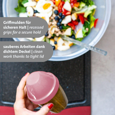 Westmark Schüttelbecher – Dressingshaker mit herausnehmbarer Mixscheibe, Fassungsvermögen: 0,25 l, Höhe: 12,8 cm, Kunststoff, BPA-freier Mixbecher (Klar/Rosa)