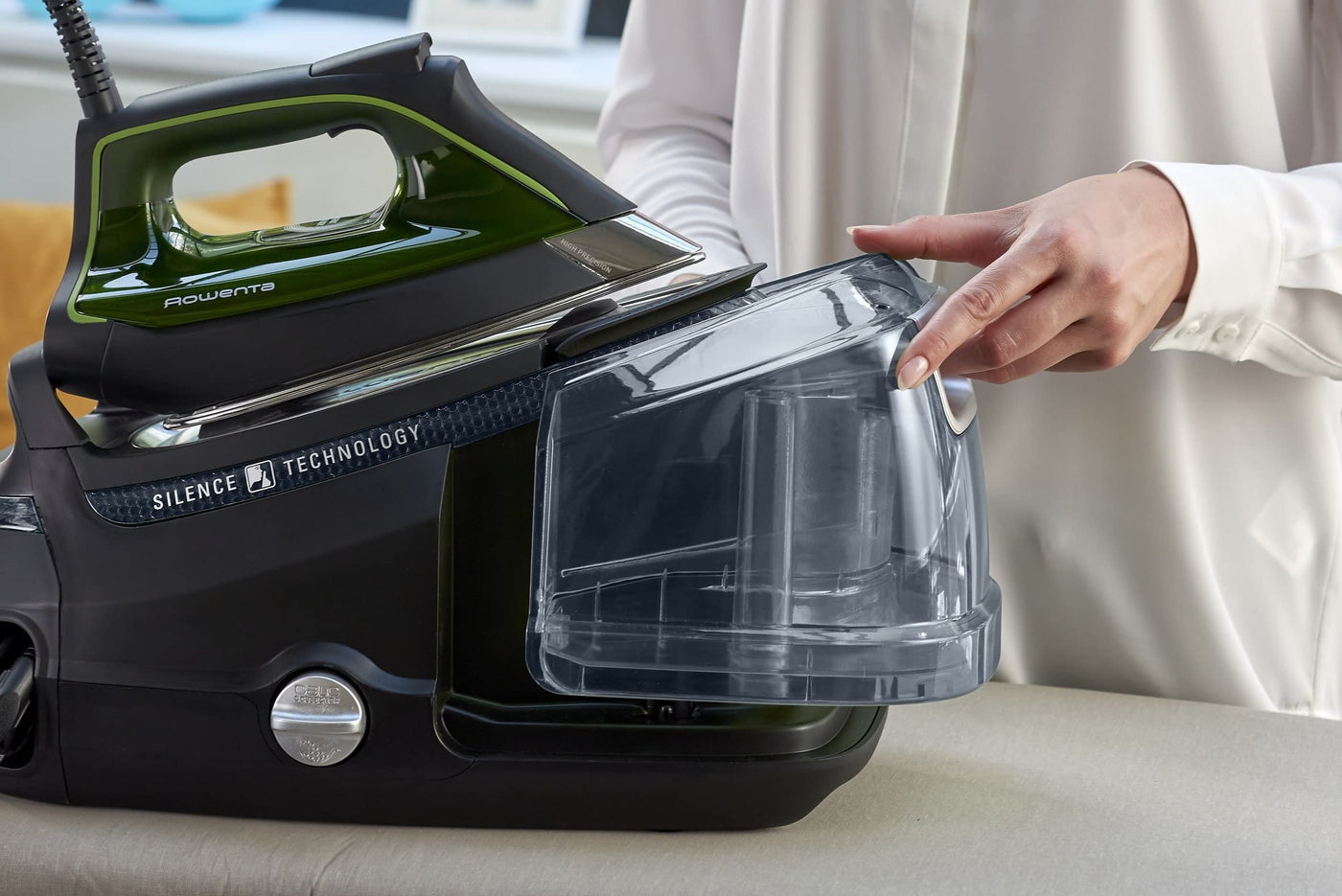 Rowenta DG9248F0 Silence Steam Pro DG9248 Dampfbügelstation, 2800, 1.3 liters, Schwarz/Grün