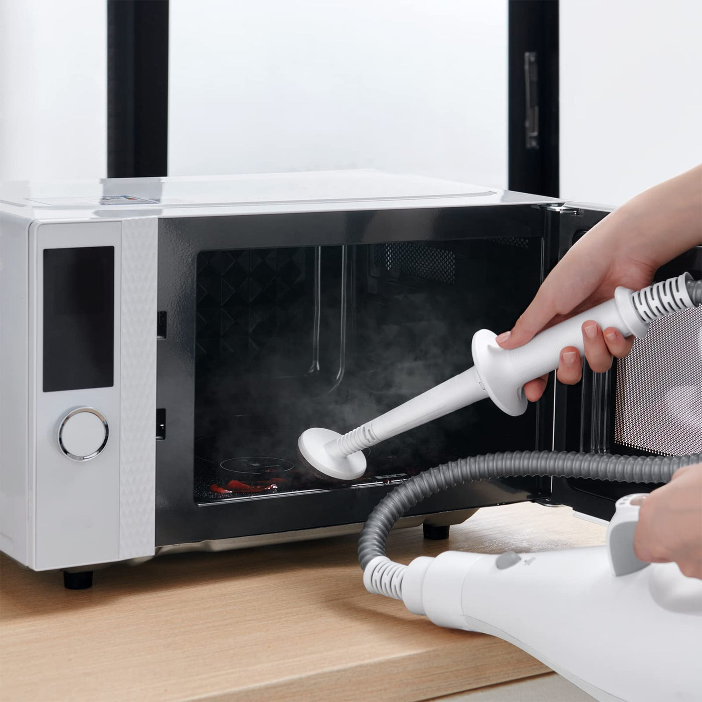 Midea MSM2115WW Dampfbesen, 10 in 1 Dampfreiniger, tötet 99,9% der Bakterien ohne chemische Rückstände, erfüllt verschiedene Reinigungsszenen; Weiß und Silber