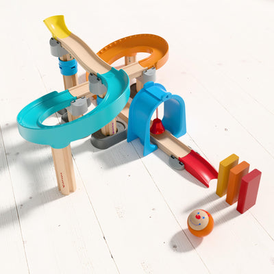 HABA Kullerbü Kugelbahn Step-by-Step – Cleveres Klicksystem für stabilen Spielspaß – Murmelbahn ab 12 Monaten – Kombinierbar mit Allen Kullerbü-Bahnen – 2012252001