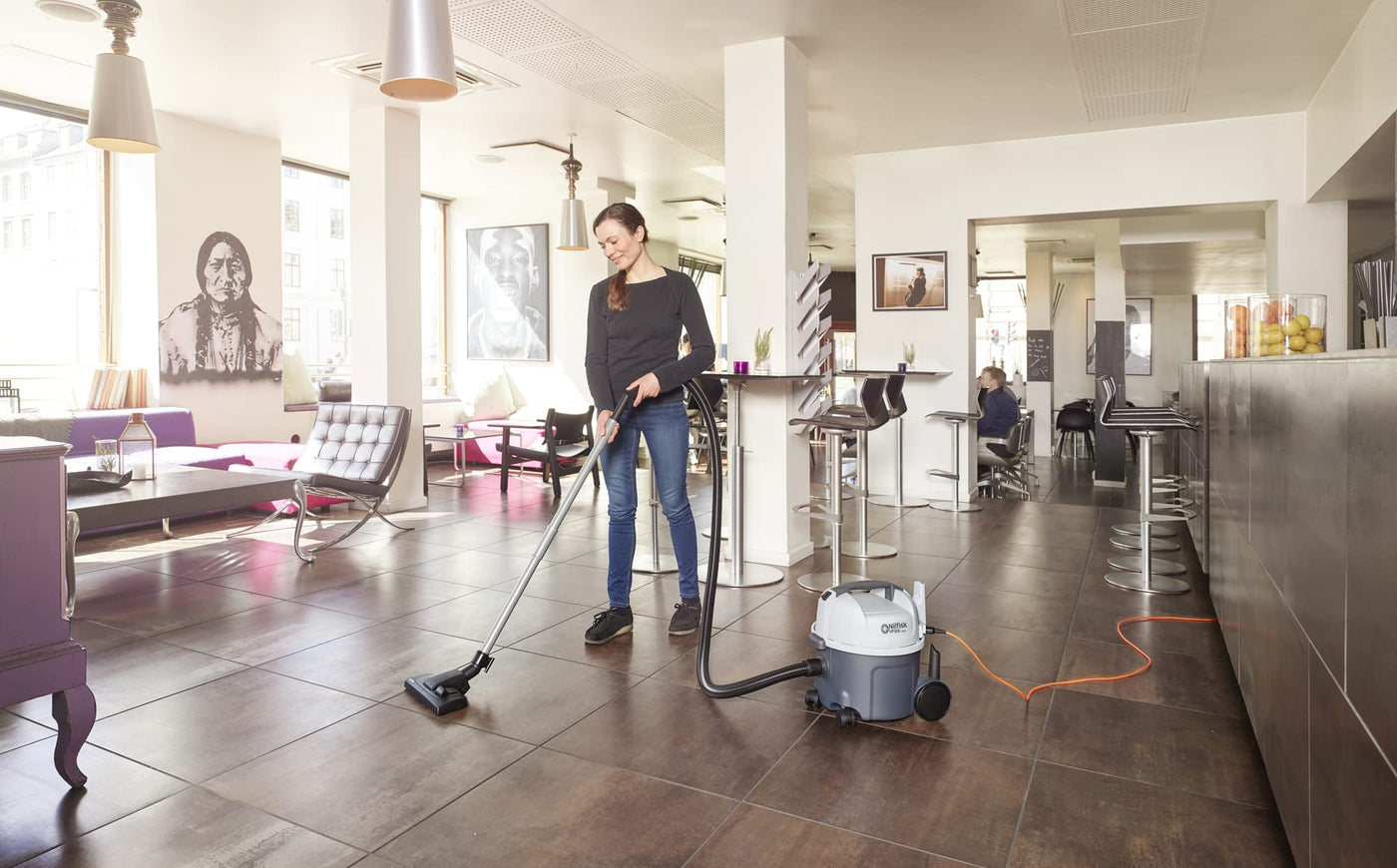 Nilfisk Industriesauger VP300 ECO HEPA EU (Gewerbesauger / Sauger 400 kW, Kabel 10 m, IP20) 107415311