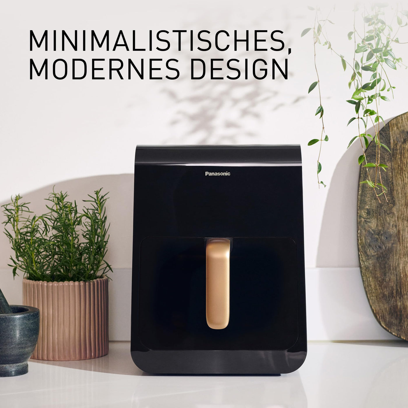 Panasonic NF-CC600AXE Air Fryer mit Sichtfenster, 6 l, 80–200 °C, digitaler Timer & LCD-Display, sanfte Dampfzugabe, 11 Voreinstellungen, einfache Reinigung, Schwarz mit Griff in Roségold