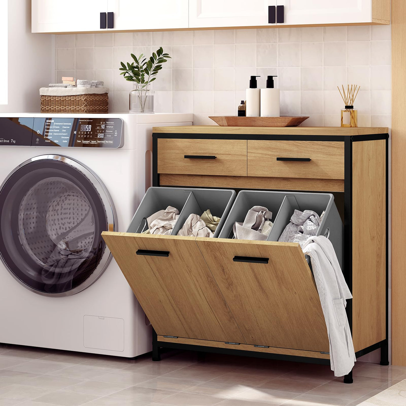 EUGAD Badezimmerschrank mit 2 faltbaren Wäschesäcken, Wäscheschrank mit 2 Schubladen, Wäschesammler Wäschekorb, Badschrank Badmöbel mit Metallrahmen, helle Eiche + Schwarz, 72,5x80x34 cm