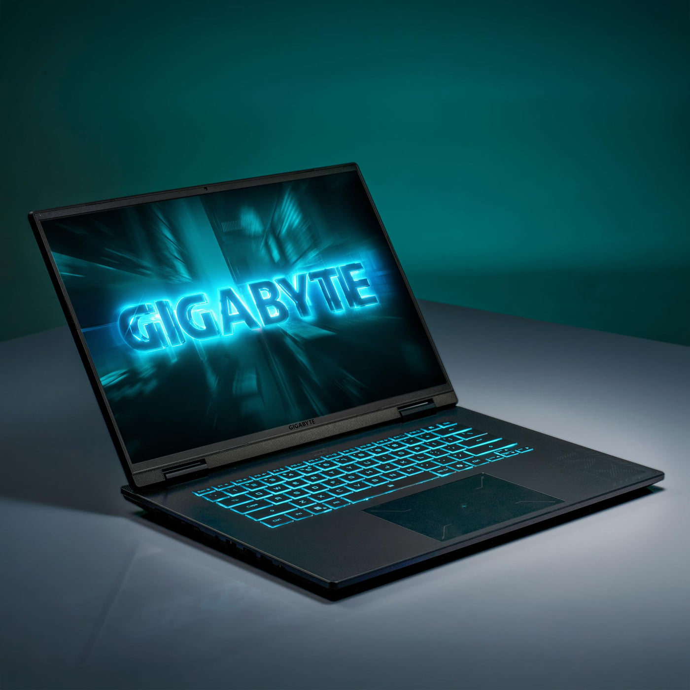 Gigabyte Gaming A16 CWH Gaming-Laptop - 16,0“, 165Hz WQXGA, Intel Core i7-13620H, NVIDIA RTX 5070, 16GB DDR5 5200MHz, 1TB Gen4 SSD, Win 11 Home, 2 Jahre Garantie, Dolby Atmos, Gaming A16 CWHI3DEC94SH