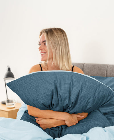 lionto dibea Renforcé-Wendebettwäsche aus 100% Baumwolle, 135x200 cm, Kissenbezug 80x80 cm, 2-teilige Bettwäsche zu jeder Jahreszeit, pflegeleicht und formstabil, inkl. Oeko-TEX Zertifikat, blau