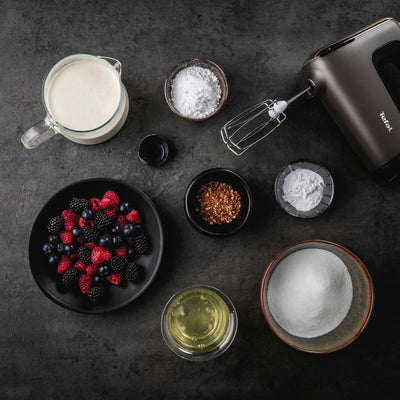 Tefal HT650E Power Mix Silence Handmixer | 600 Watt | variabler Geschwindigkeitsregler | Turbo- und Auswurf-Funktion | extrem leiser Motor | inkl. 2 Rührbesen und 2 Knethaken | Grau