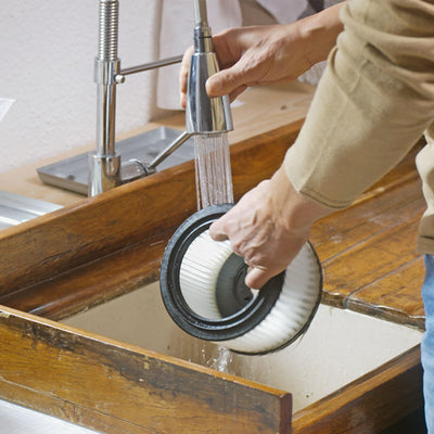 Bosch Nass- und Trockensauger UniversalVac 15 im Set mit fünf Papierfilterbeuteln (1000 Watt, 15 Liter Behältervolumen, im Karton)