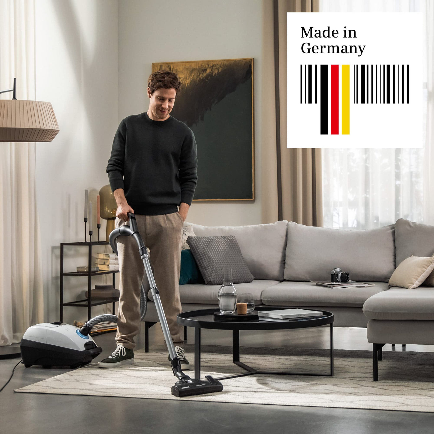 Siemens Staubsauger mit Beutel Z 7.0 VSZ7442S, ideal für Allergiker, Hygiene-Filter Plus, extrem leise, Bodendüse für Parkett, Teppich, Fliesen, langes Kabel, XXL-Polsterdüse, Fugendüse, 650 W, weiß