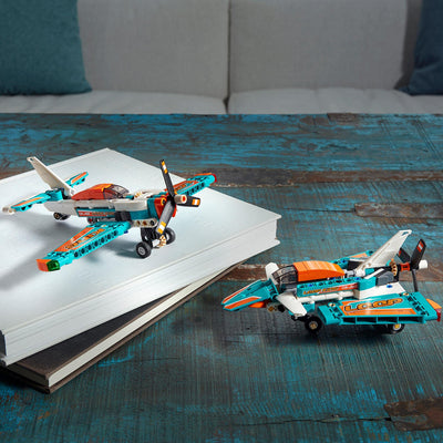 LEGO 42117 Technic Rennflugzeug & Jet-Flugzeug, 2-in-1 Spielzeug für Kinder ab 7, Geschenke zum Geburtstag oder zu Weihnachten für Jungen und Mädchen
