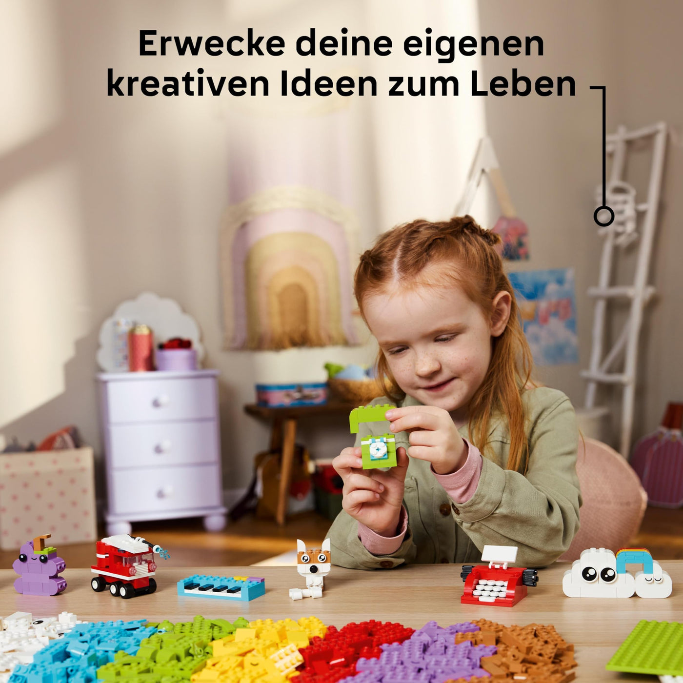 LEGO Classic Kreativset zum Bauen und Spielen - Set mit bunten Bausteinen - Baue EIN Haus, Hund, Löschauto, Klaviertastatur und Regenbogen - Bastelset für Jungen & Mädchen ab 5 Jahren 11044
