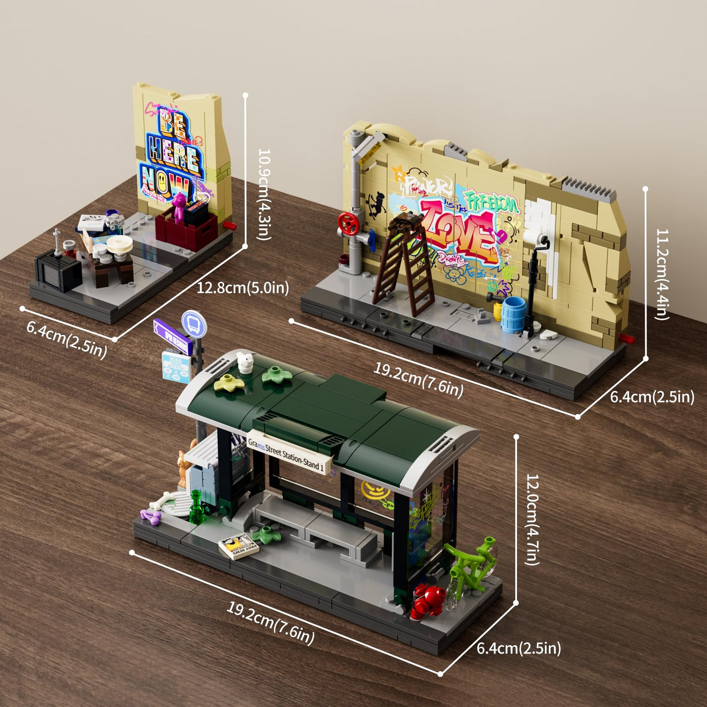 FUNWHOLE Graffiti-Bushaltestelle Klemmbausteine Beleuchtung Deko, Modular Building Straßenfusion City Town Busbahnhof,516Pcs,Geeignet für Erwachsene und Streetstyle-Liebhaber,F9066,Bus Stop