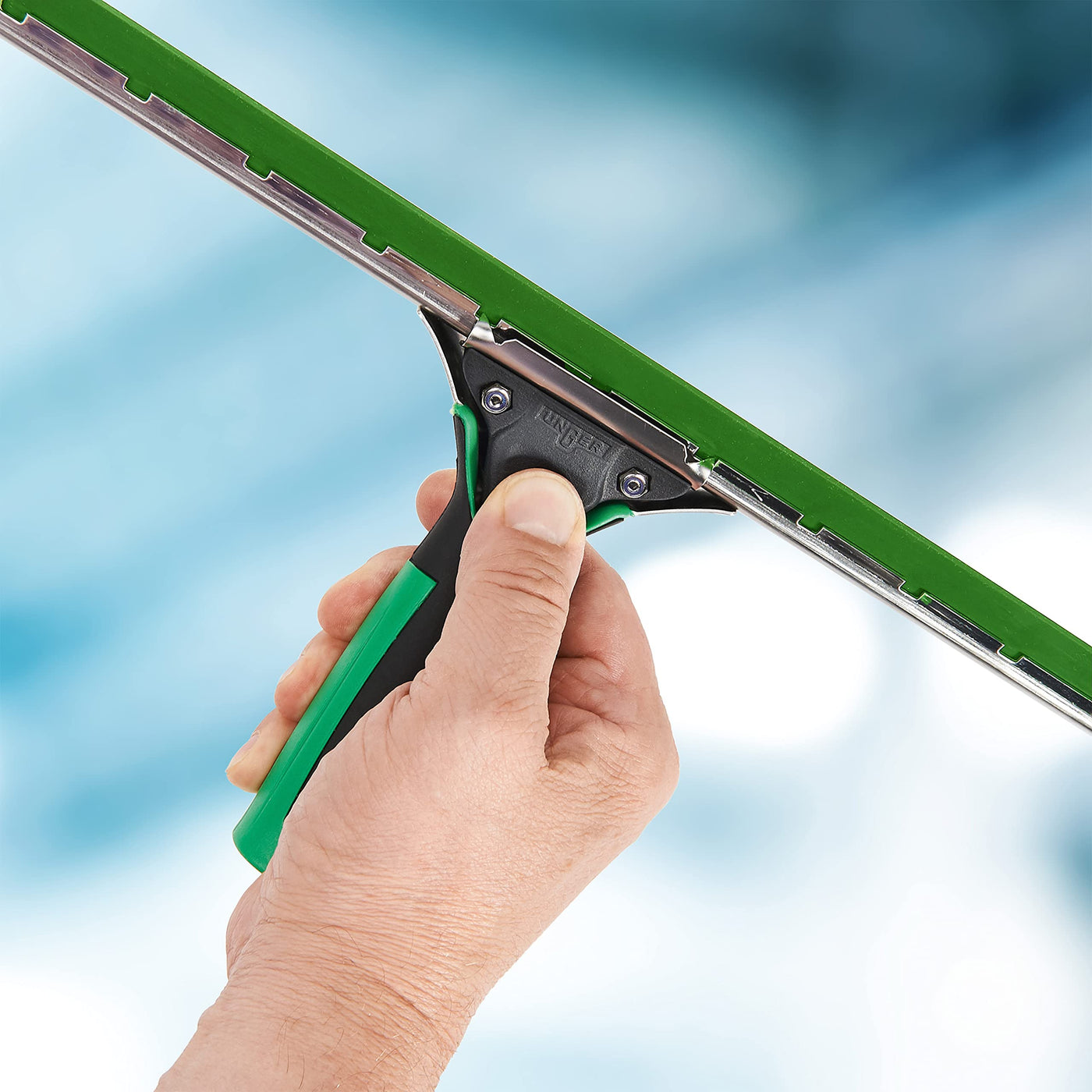 Unger ErgoTec Fensterwischer (Breite 35 cm, mit S-Schiene und grünem Wischergummi, streifenfreie Fenstereinigung) ES35G
