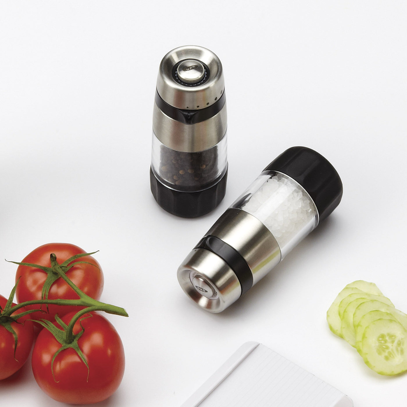 OXO Good Grips Elegante Salzmühle aus Edelstahl, Silber