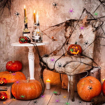 100 Stück Halloween Spinnen Deko - Halloween realistische Spinnen mit 5 Farben, Kunststoff kleine gefälschte Spinne Spielzeug Terror lustige Prank Requisiten für Halloween Party Dekorationen
