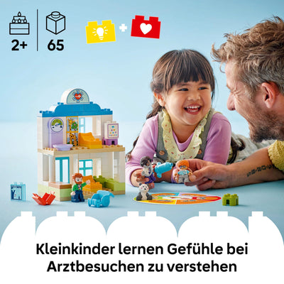 LEGO Duplo Erster Arztbesuch – Lernspielzeug für Mädchen und Jungen ab 2 Jahren – Montessori Spielzeug mit 4 Figuren, Arzt, Teddy, Erwachsener, Kinder und Gefühlskarten – Kinder Geschenk – 10449