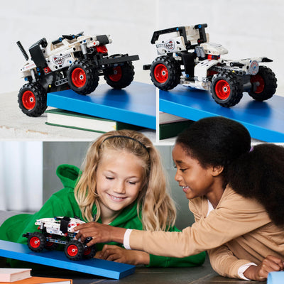 LEGO 42150 Technic Monster Jam Monster Mutt Dalmatian, Monster Truck-Spielzeug für Jungen und Mädchen, Rennspielzeug mit Rückziehmotor