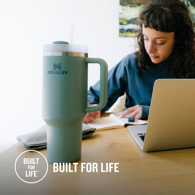 Stanley Quencher H2.0 FlowState Trinkflasche mit Strohhalm 1.18L - Thermobecher Kühlt 11 Stunden - 48 Stunden Eisgekühlt Spülmaschinenfest - Thermosflasche BPA Frei - Kaffeebecher To Go Shale