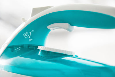 Tefal FV6520 Freemove Air Kabelloses Dampfbügeleisen | 2400 W | 25g/Min-Dauerdampf | 115g/Min-Dampfstoß | Kabellose Technologie | Automatisches Abschalten | Türkis/Weiß