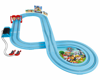 Carrera 20063035 FIRST PAW PATROL On the Double 2,4m Rennstrecken-Set | 2 ferngesteuerte Fahrzeuge mit Chase und Rubble | mit Handregler & Streckenteilen | Spielzeug für Kinder ab 3 Jahren