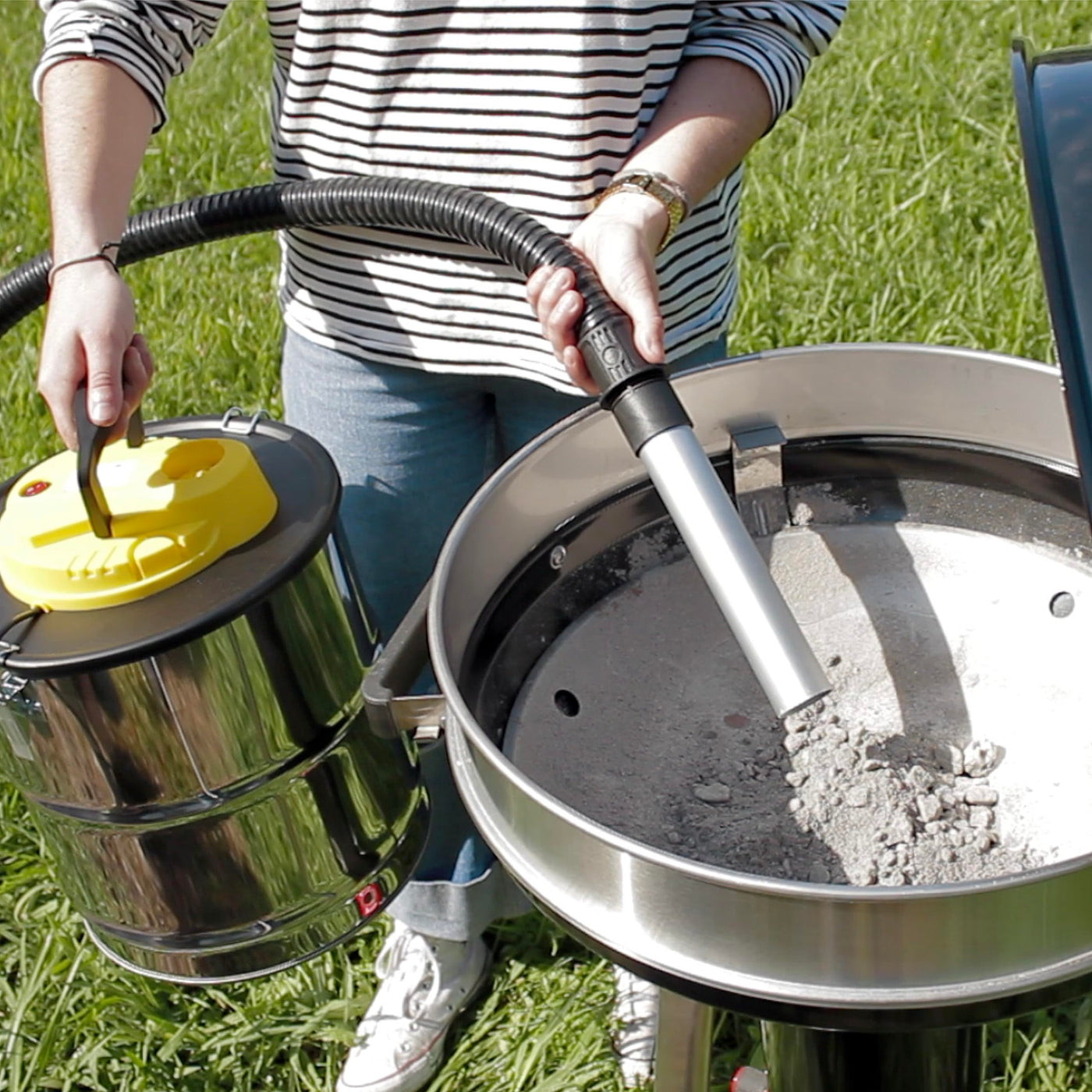 Aschesauger für Kamine, Pellets und Grills - 1.200W Leistung - 20 L Fassungsvermögen - Aus Edelstahl - Inklusive 1m Schlauch und Filterabdeckung - Gebläsefunktion - Dicogar