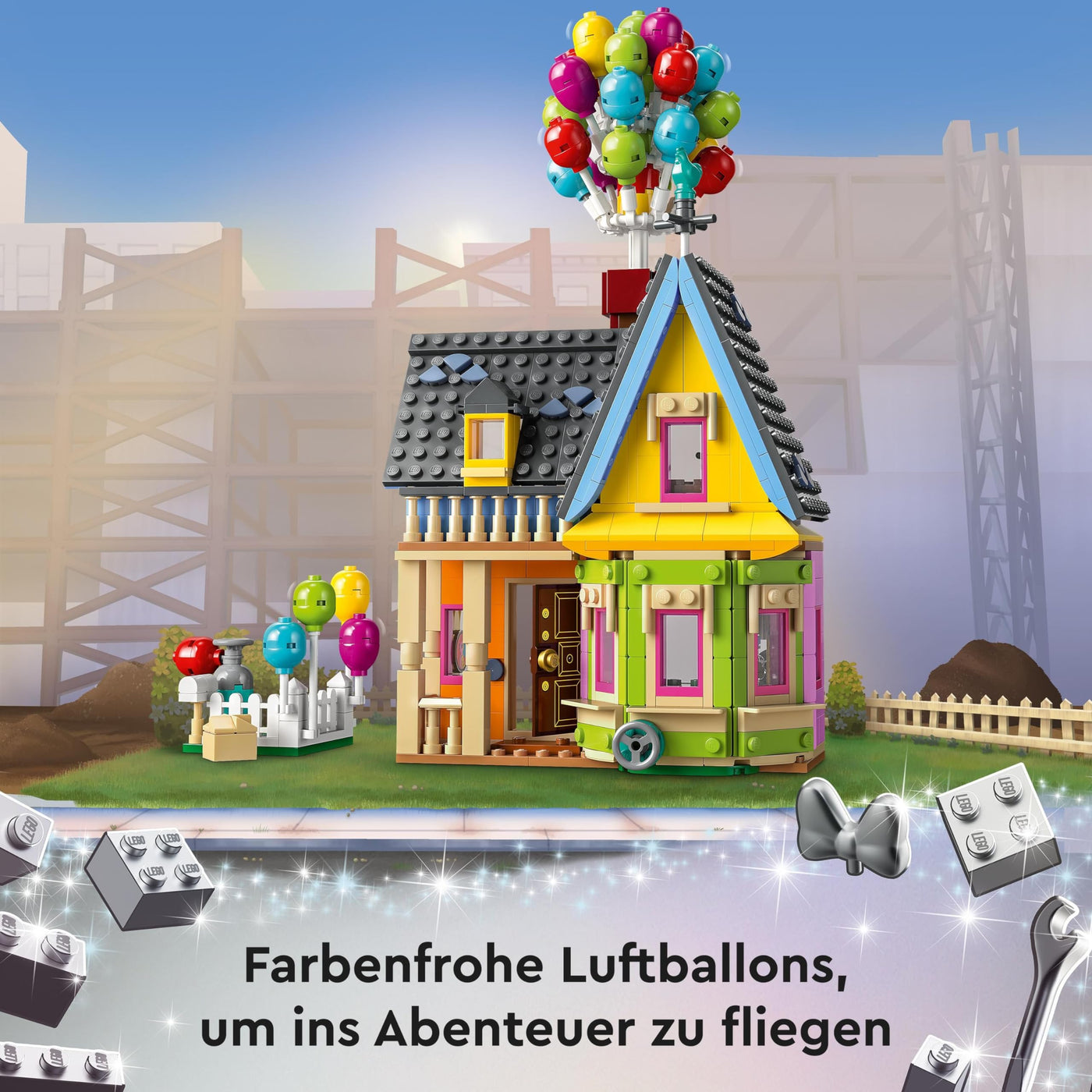 LEGO | Disney and Pixar Carls Haus aus „Oben“, baubares Spielzeug mit Luftballons, Carl, Russell und Dug-Figuren, ikonische Geschenkidee für Mädchen und Jungen 43217