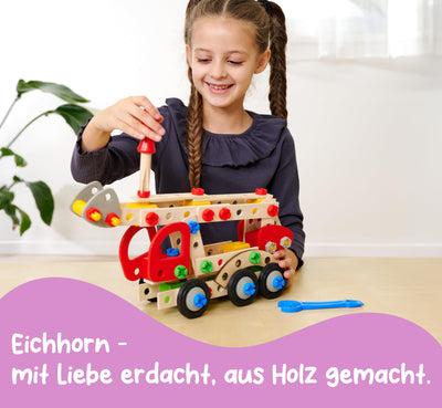 Eichhorn 100039085 - Constructor Feuerwehrauto, 155 TLG., Holz-Konstruktions-Set, 3 Verschiedene Modelvarianten baubar, FSC 100% Zertifiziertes Buchenholz, Made in Germany