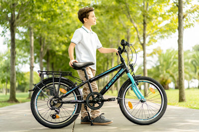 Licorne Bike Carter Premium Mountainbike in 20 Zoll Fahrrad für Kinder Mädchen Jungen 6 Gang Shimano Schaltung (Kinderfahrrad, Schwarz/Blau)